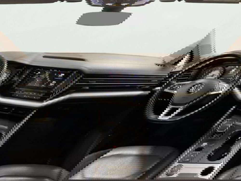 Volkswagen Touareg usata a Firenze (15)