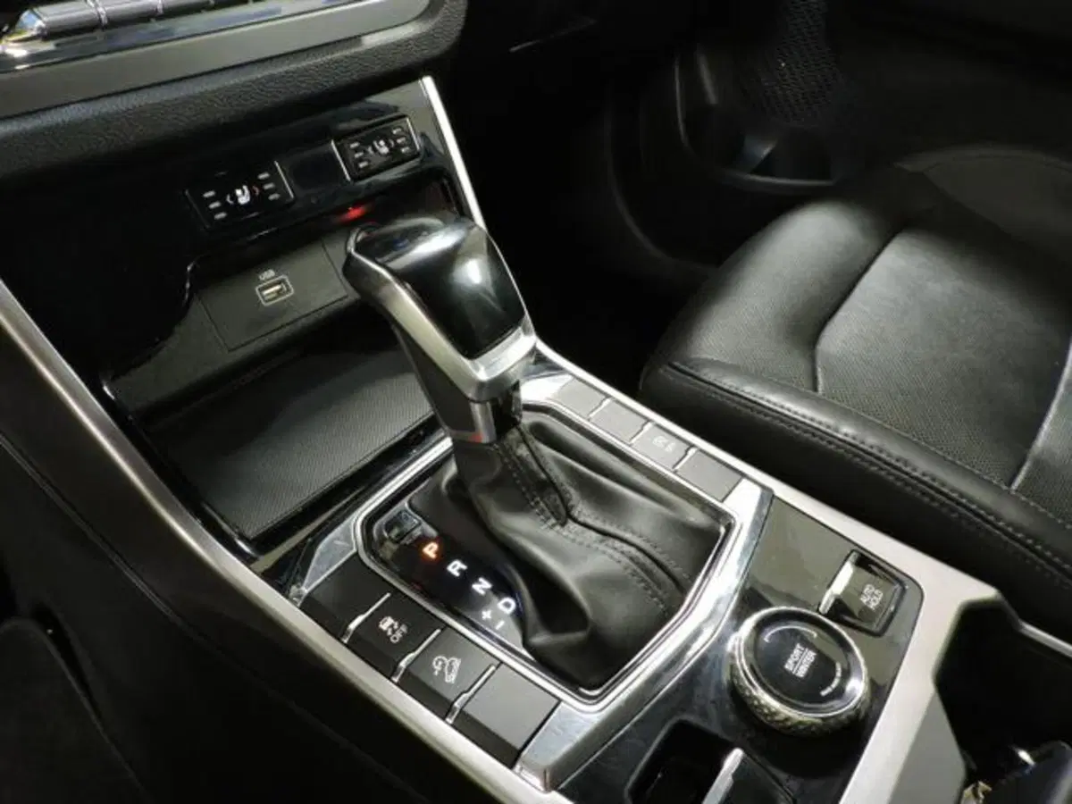 Ssangyong Korando usata a Firenze (18)
