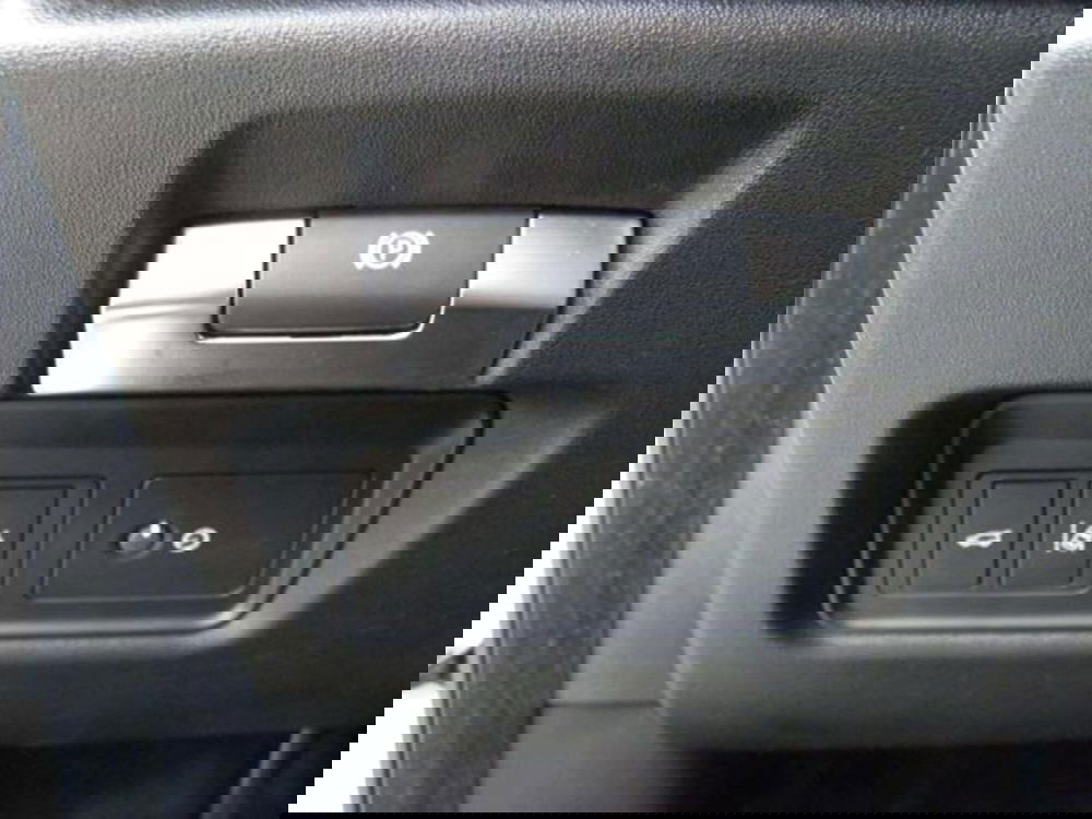 Jaguar E-Pace usata a Firenze (10)