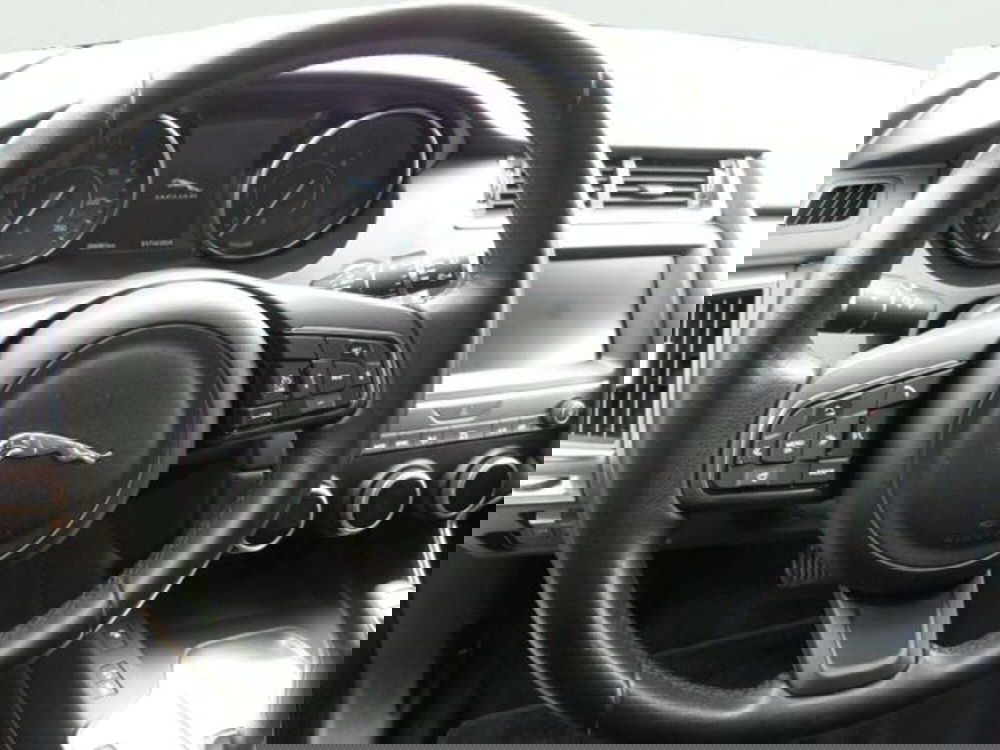 Jaguar E-Pace usata a Firenze (13)