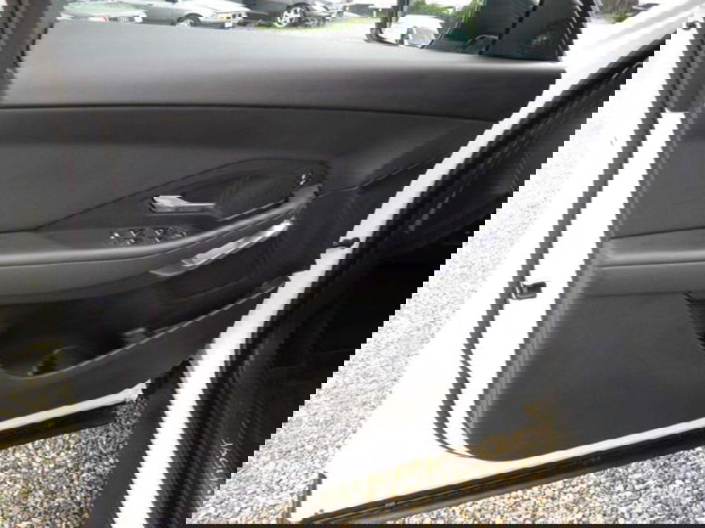 Jaguar E-Pace usata a Firenze (17)