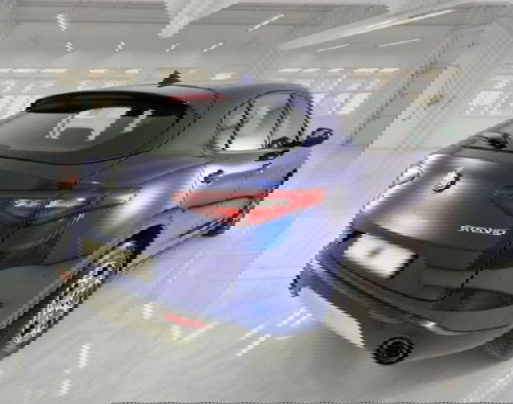 Alfa Romeo Stelvio usata a Bologna (2)