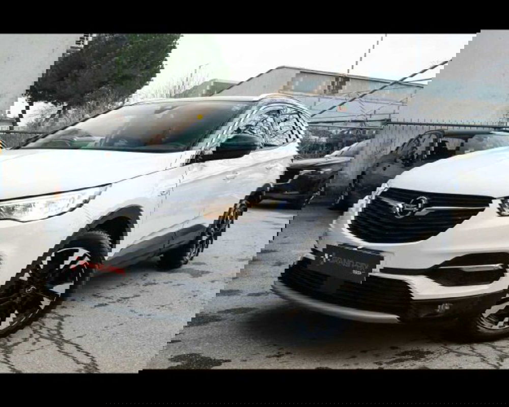 Opel Grandland X usata a Bologna