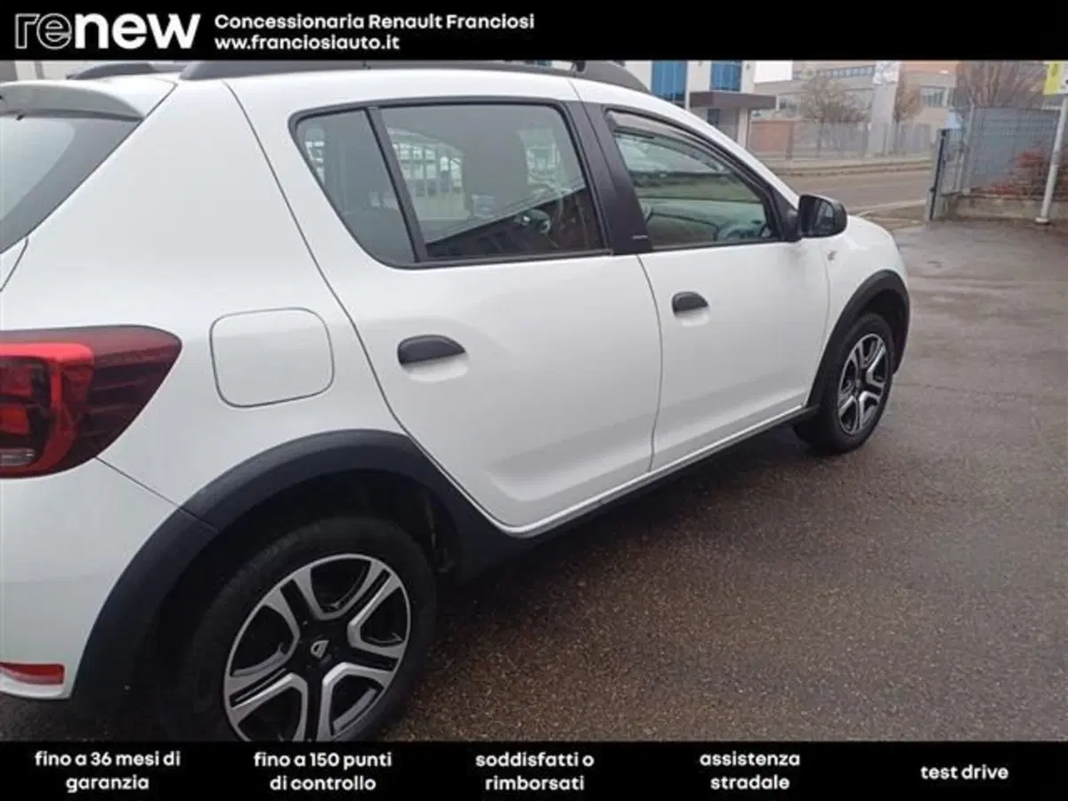 Dacia Sandero usata a Modena (18)