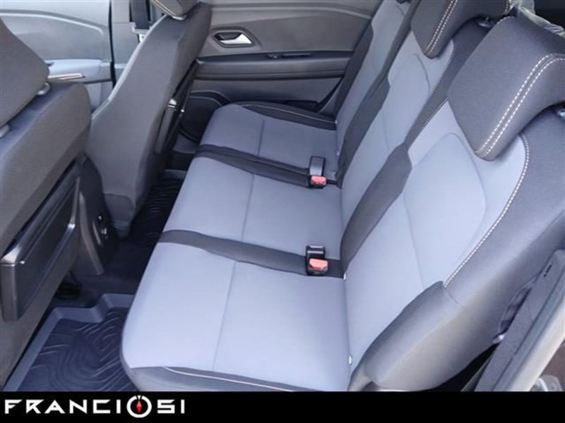 Dacia Jogger usata a Modena (11)