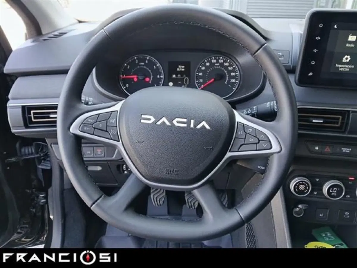 Dacia Jogger usata a Modena (7)