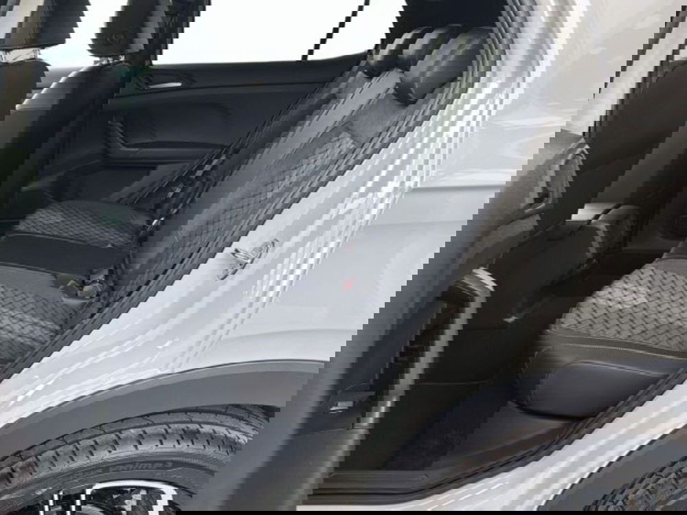 Volkswagen T-Cross nuova a Vicenza (11)