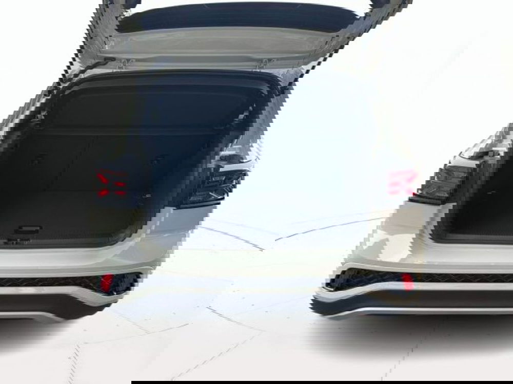 Volkswagen T-Cross nuova a Vicenza (12)