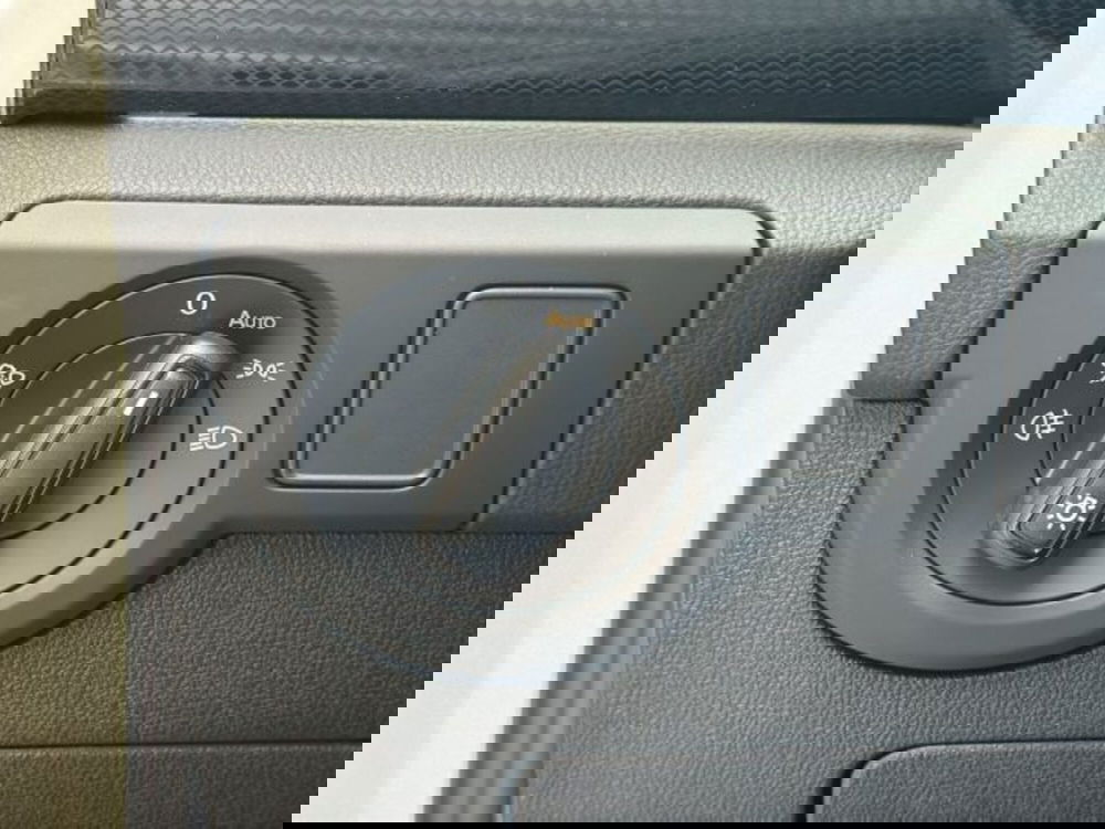 Volkswagen T-Cross nuova a Vicenza (14)