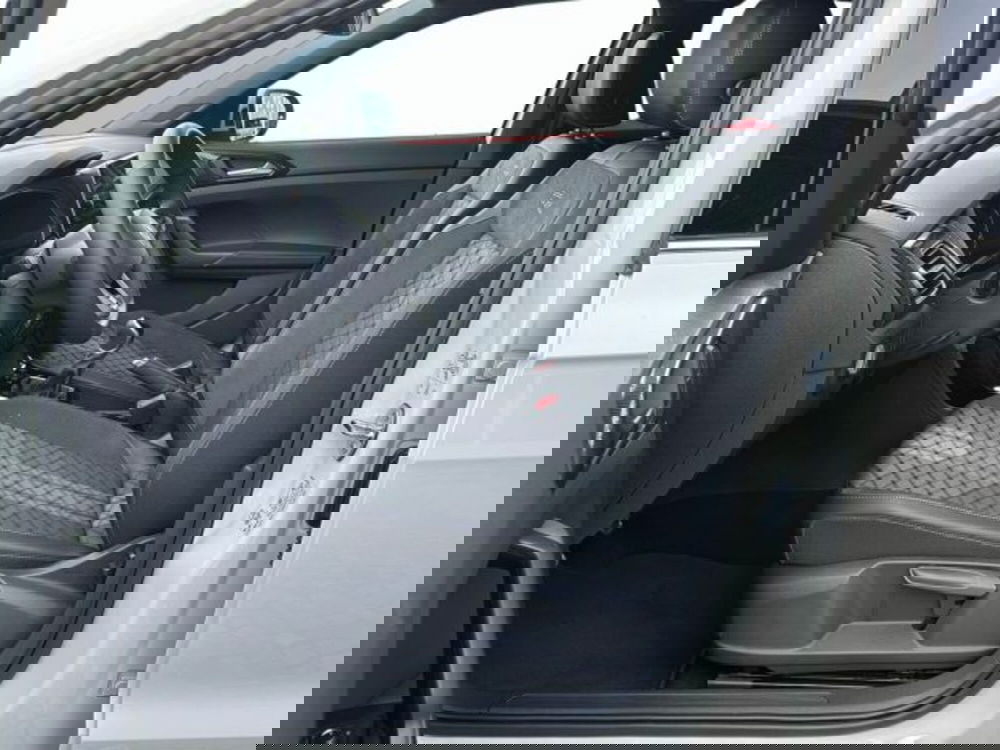 Volkswagen T-Cross nuova a Vicenza (9)