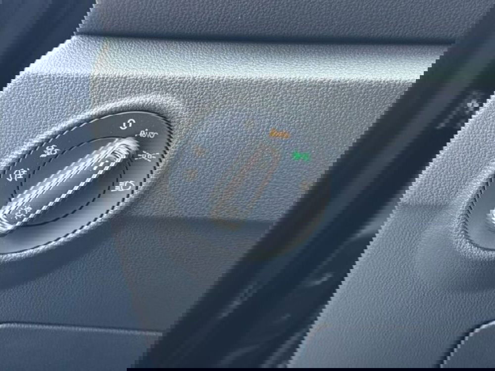 Volkswagen T-Roc nuova a Vicenza (14)