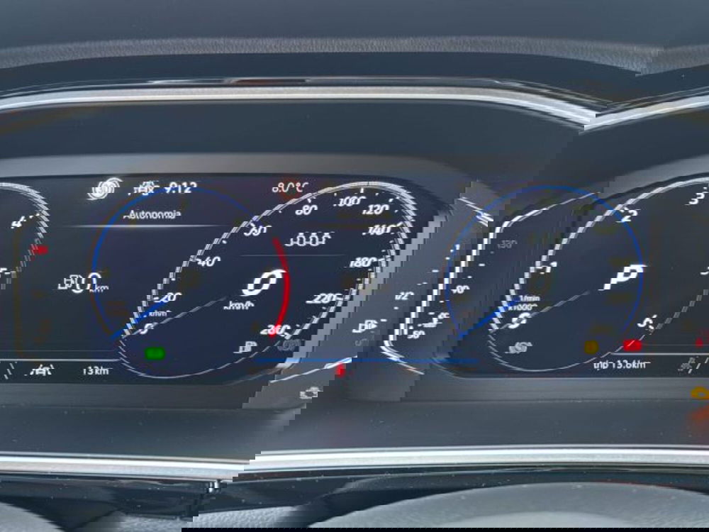 Volkswagen T-Roc nuova a Vicenza (15)