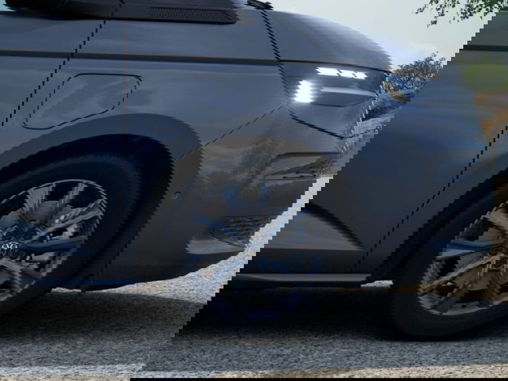 Volkswagen Multivan nuova a Vicenza (12)