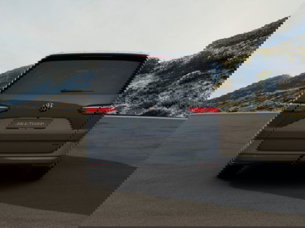 Volkswagen Multivan nuova a Vicenza (4)