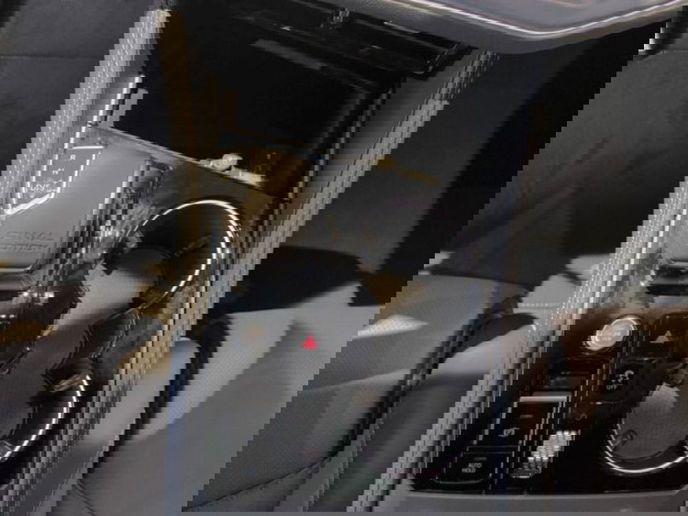 Volkswagen Touareg nuova a Vicenza (18)