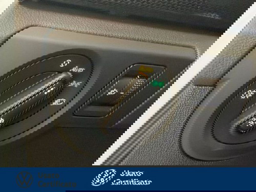 Volkswagen T-Cross nuova a Vicenza (16)