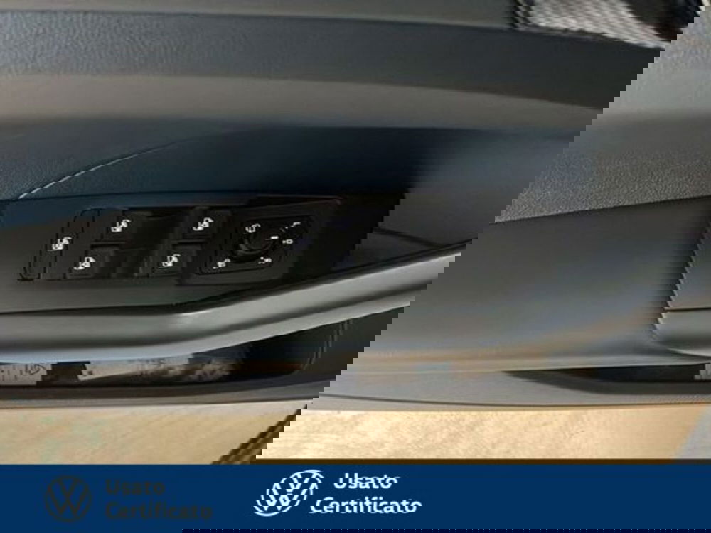 Volkswagen T-Cross nuova a Vicenza (17)