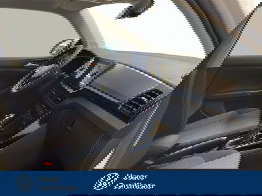 Volkswagen T-Cross nuova a Vicenza (6)