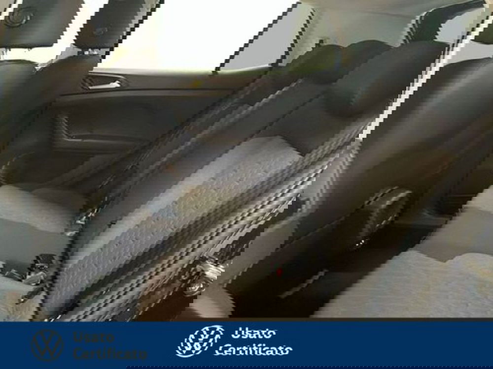 Volkswagen T-Cross nuova a Vicenza (12)