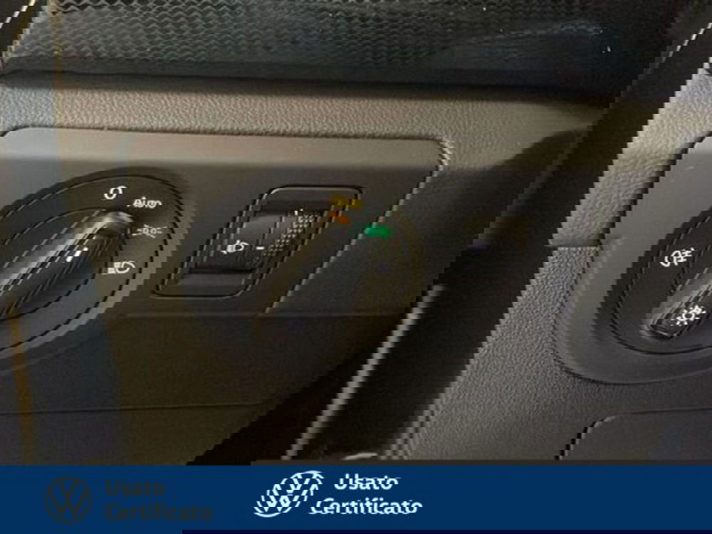 Volkswagen T-Cross nuova a Vicenza (15)