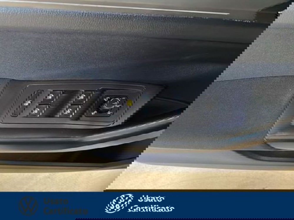 Volkswagen T-Roc usata a Vicenza (17)