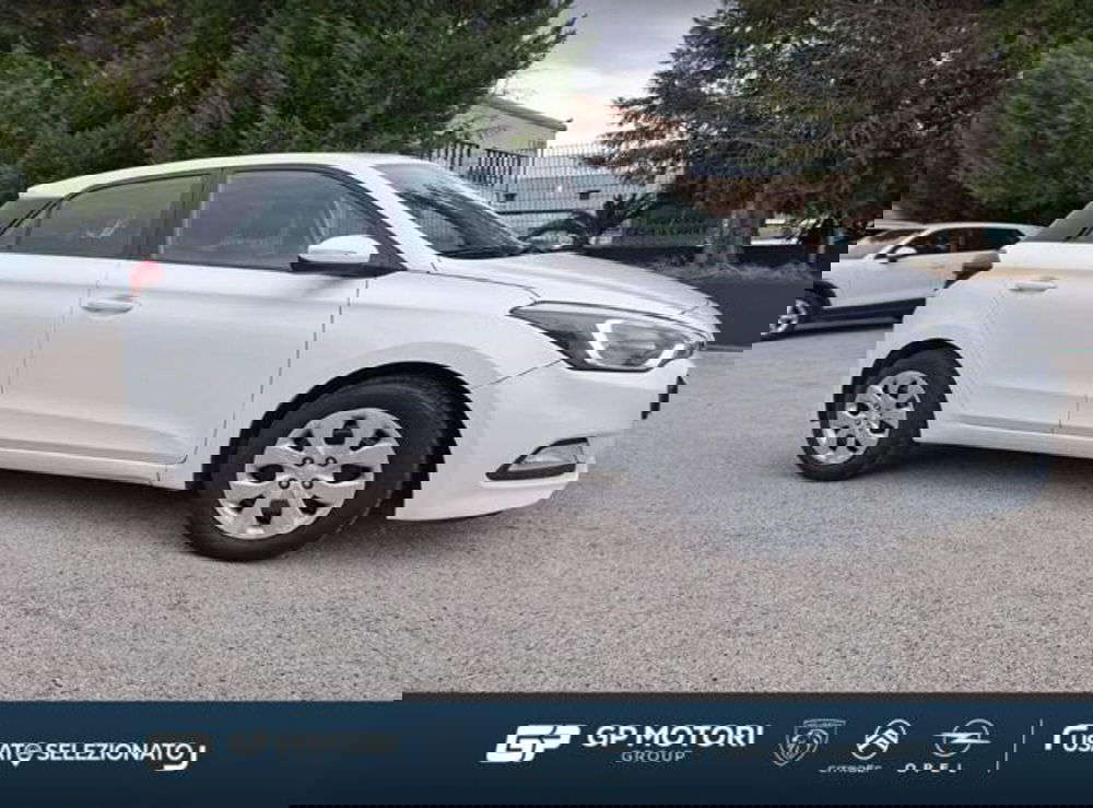 Hyundai i20 usata a Caserta (4)