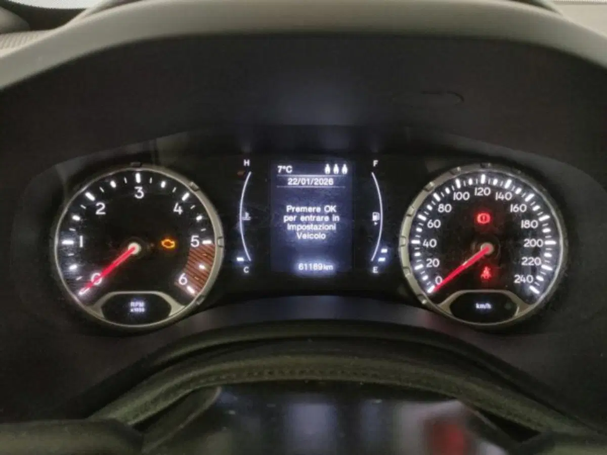Jeep Renegade usata a Modena (12)