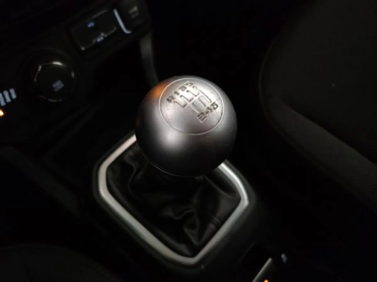 Jeep Renegade usata a Modena (17)