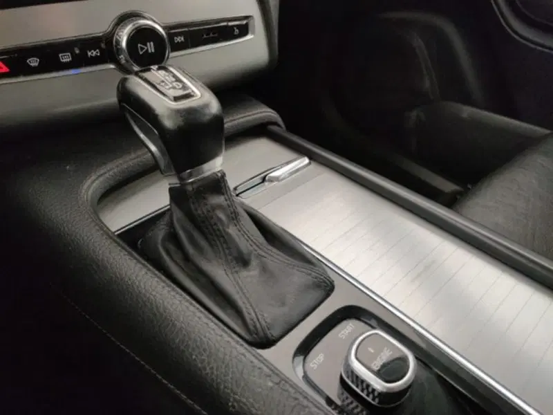 Volvo XC90 usata a Modena (14)