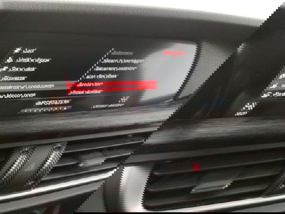 Alfa Romeo Stelvio usata a Modena (14)