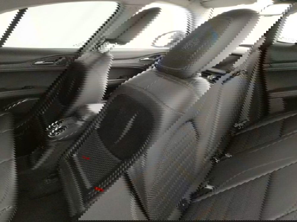 Alfa Romeo Stelvio usata a Modena (9)