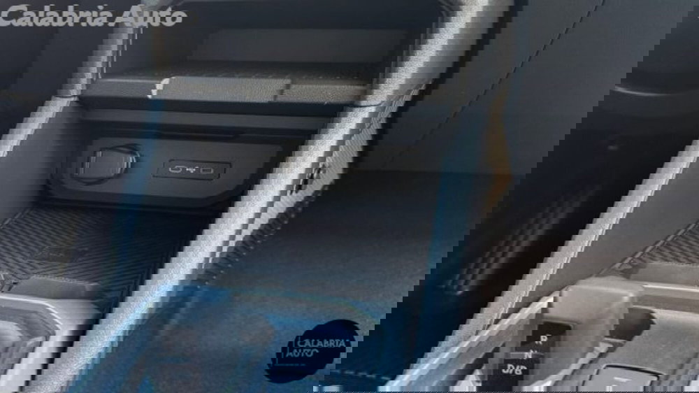 Dacia Duster nuova a Reggio Calabria (16)