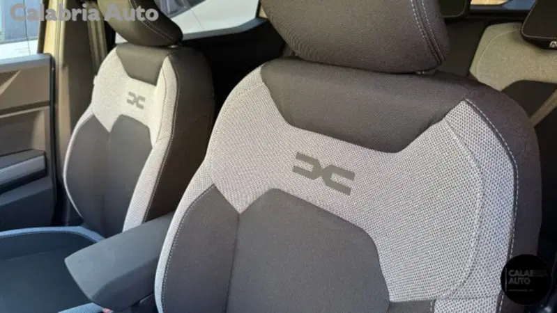 Dacia Duster nuova a Reggio Calabria (12)