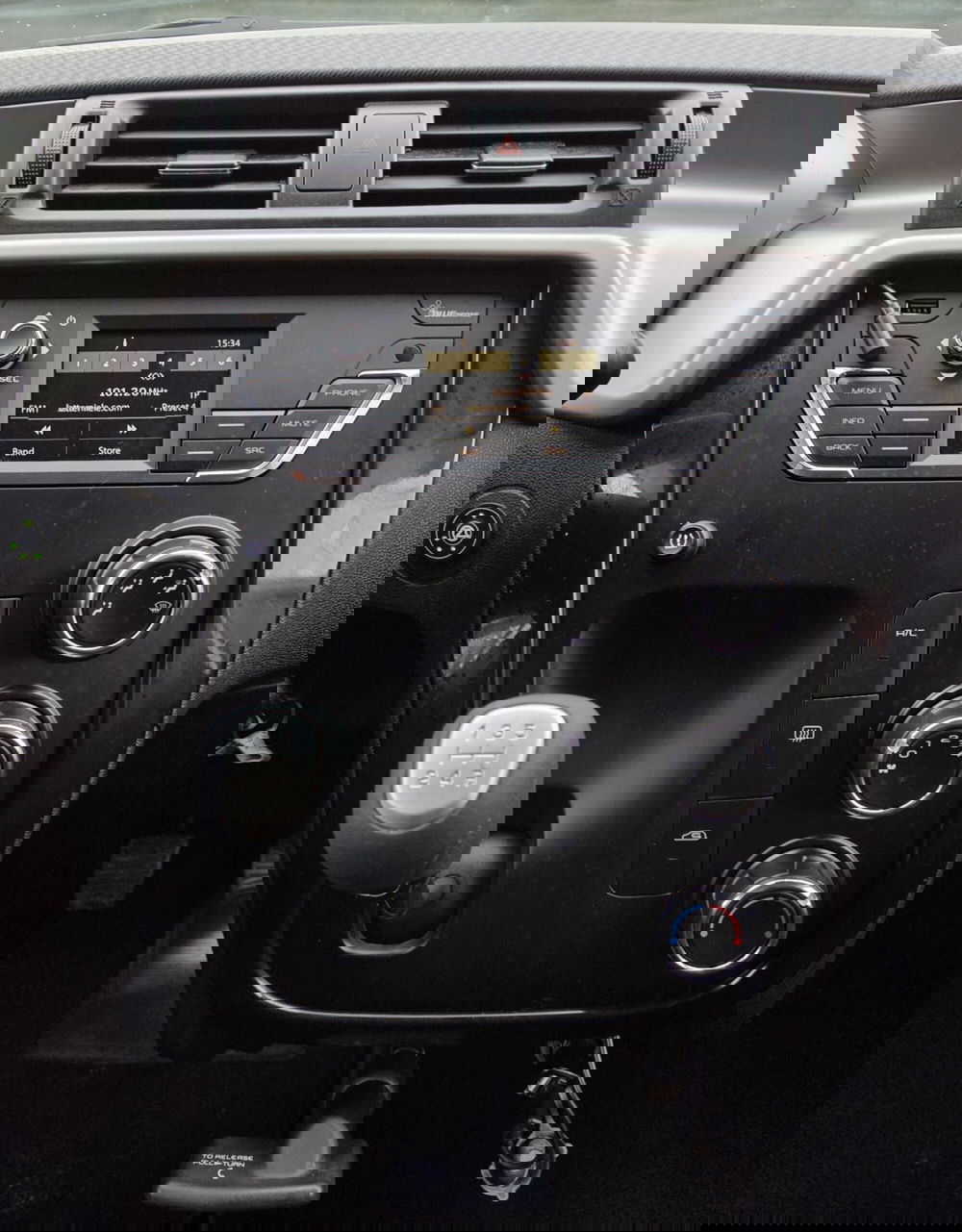 Mahindra KUV100 usata a Torino (10)