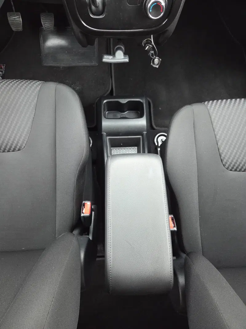 Mahindra KUV100 usata a Torino (18)