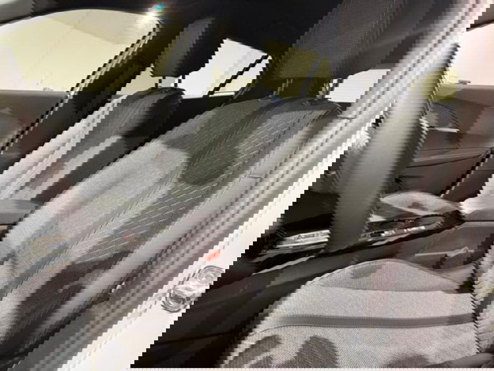 Peugeot 2008 nuova a Salerno (11)