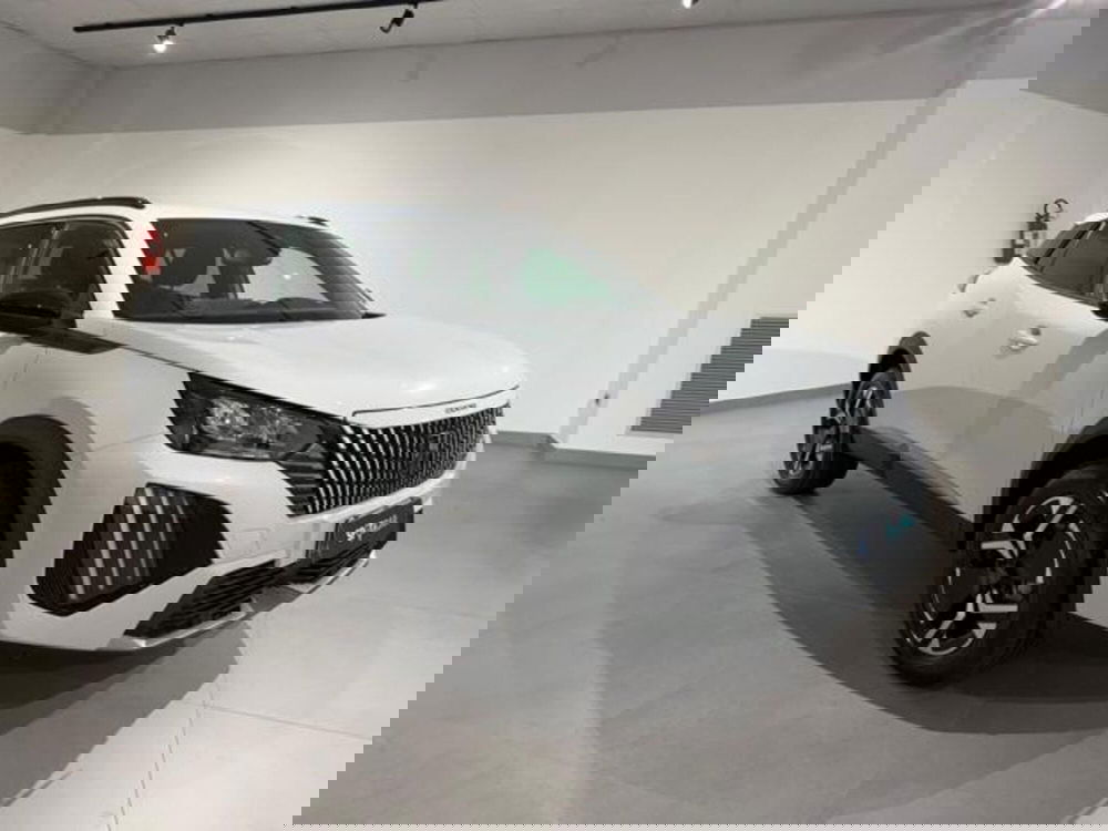 Peugeot 2008 nuova a Salerno (2)