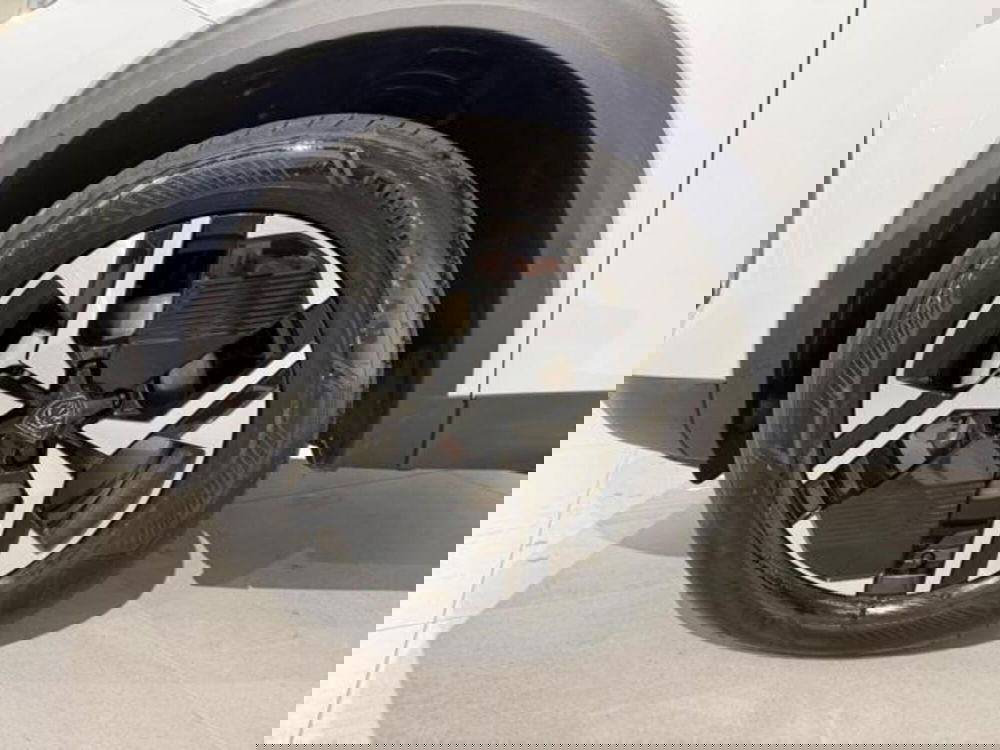 Peugeot 2008 nuova a Salerno (9)