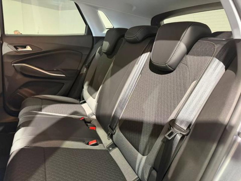 Opel Grandland nuova a Salerno (12)