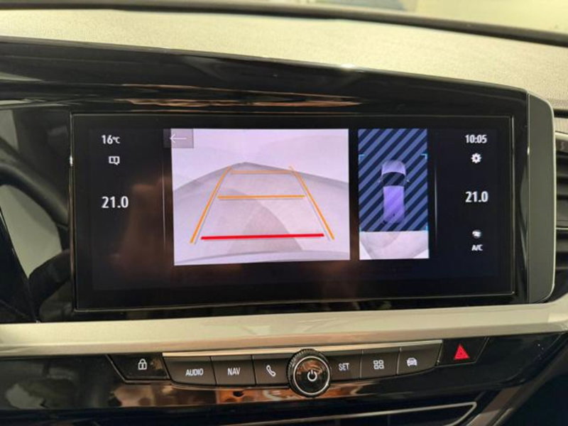 Opel Grandland nuova a Salerno (18)