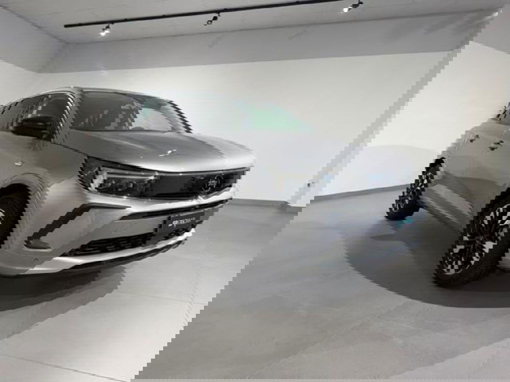 Opel Grandland nuova a Salerno (2)