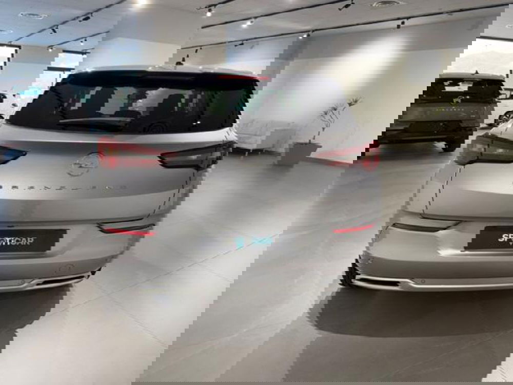 Opel Grandland nuova a Salerno (5)