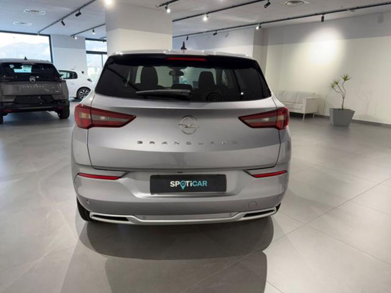 Opel Grandland nuova a Salerno (5)