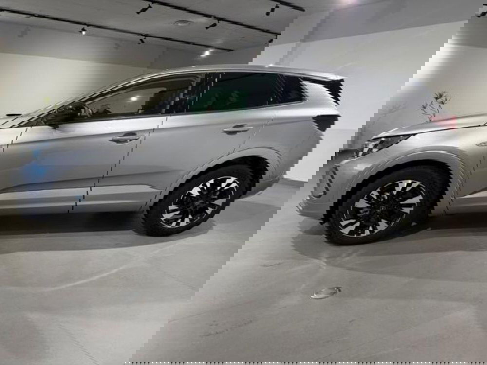 Opel Grandland nuova a Salerno (7)