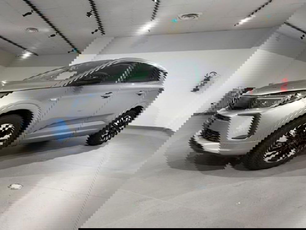 Opel Grandland nuova a Salerno (8)