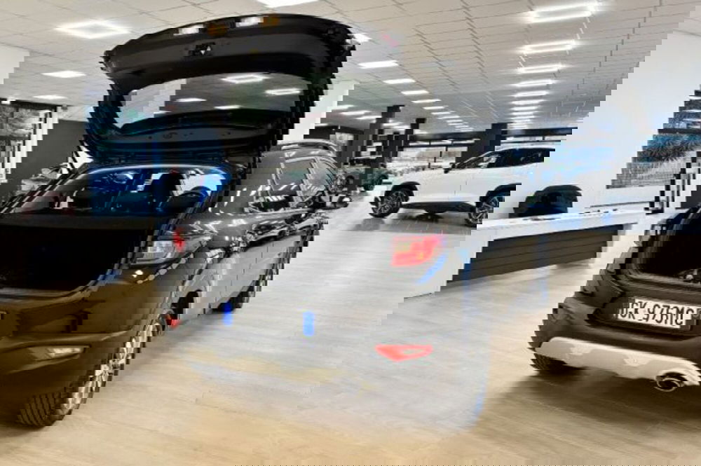 Kia Stonic usata a Latina (7)