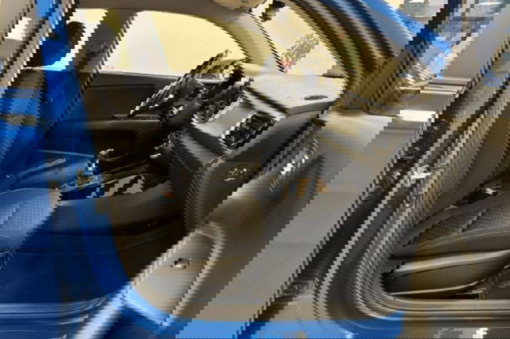 Kia Rio usata a Latina (8)