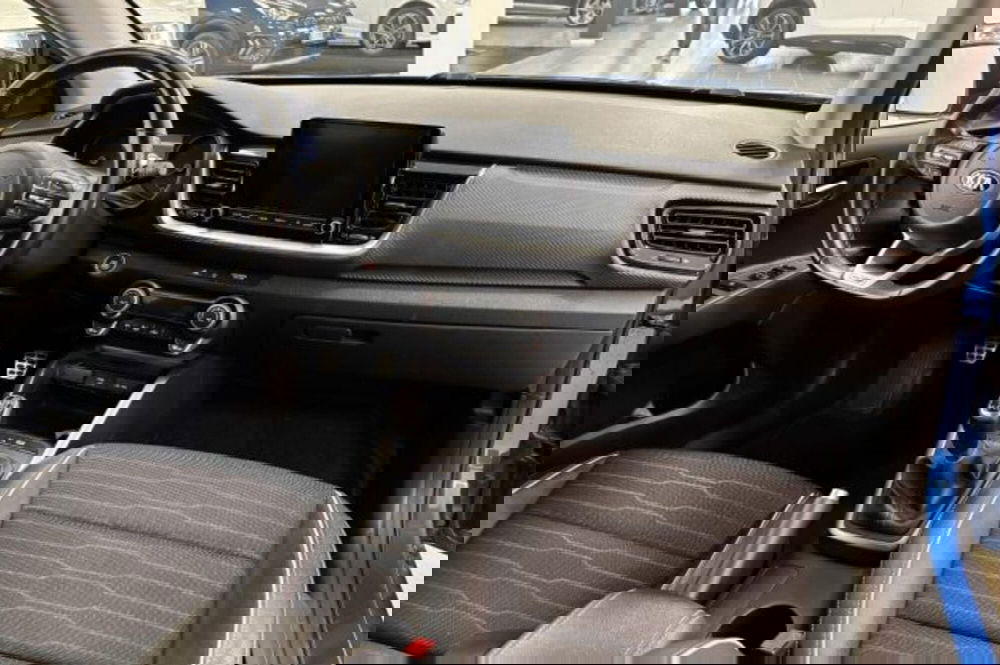 Kia Stonic usata a Latina (9)