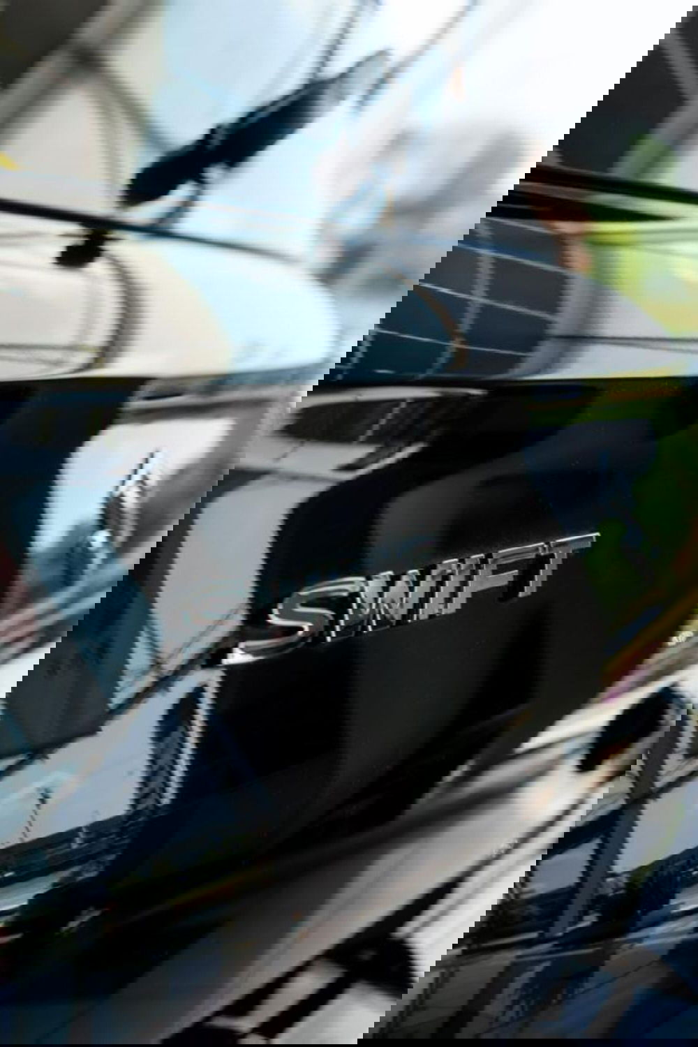 Suzuki Swift nuova a Varese (4)