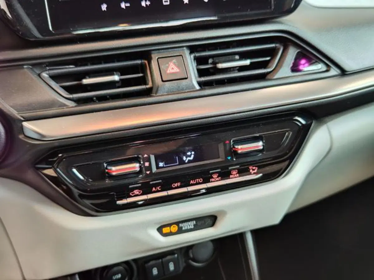 Suzuki Swift nuova a Varese (6)